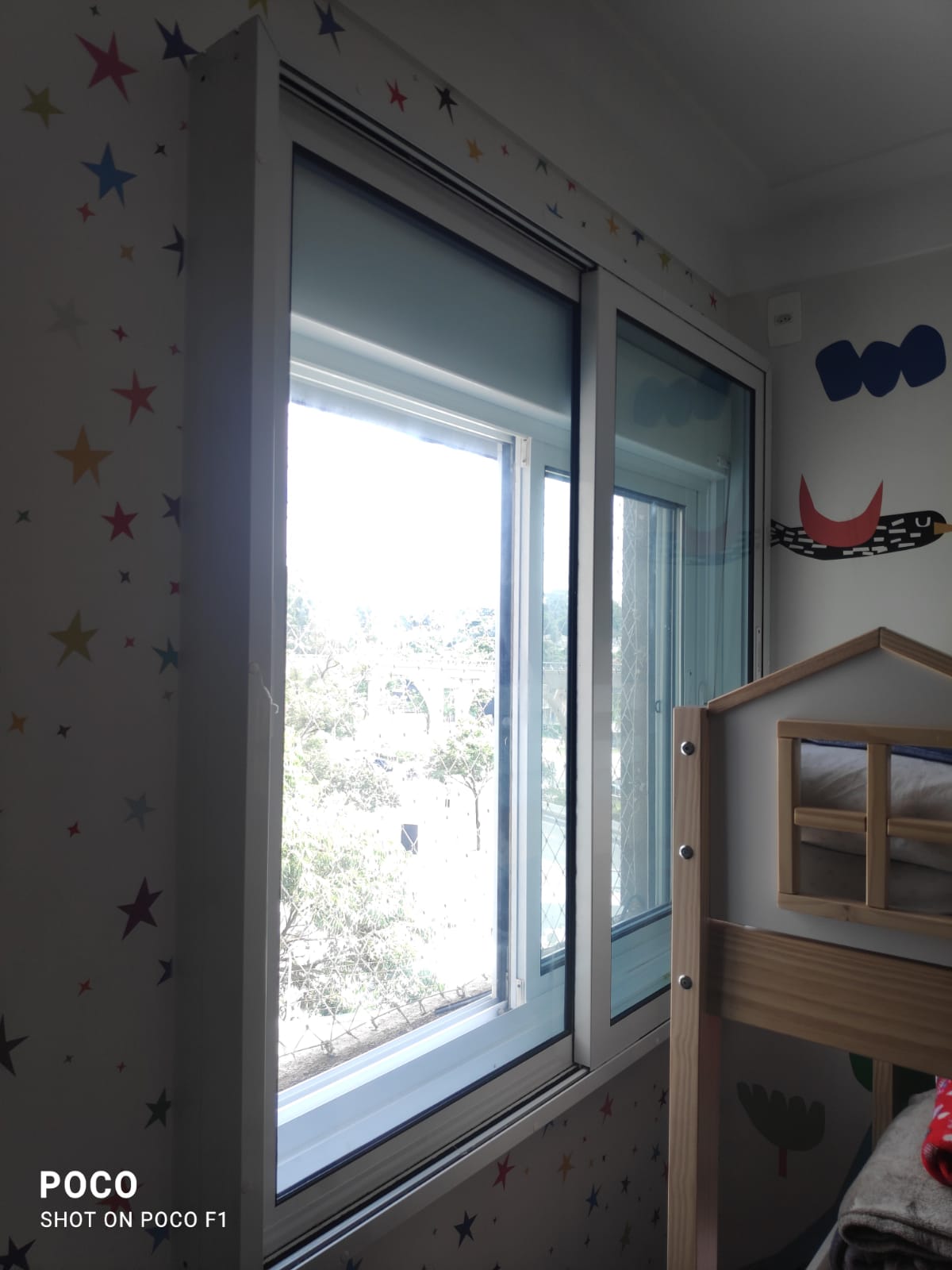 Janela antirruído de sobrepor de correr